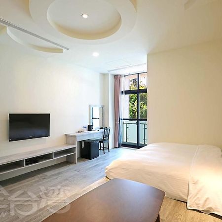Riyuewan Homestay Yuchi Exterior photo