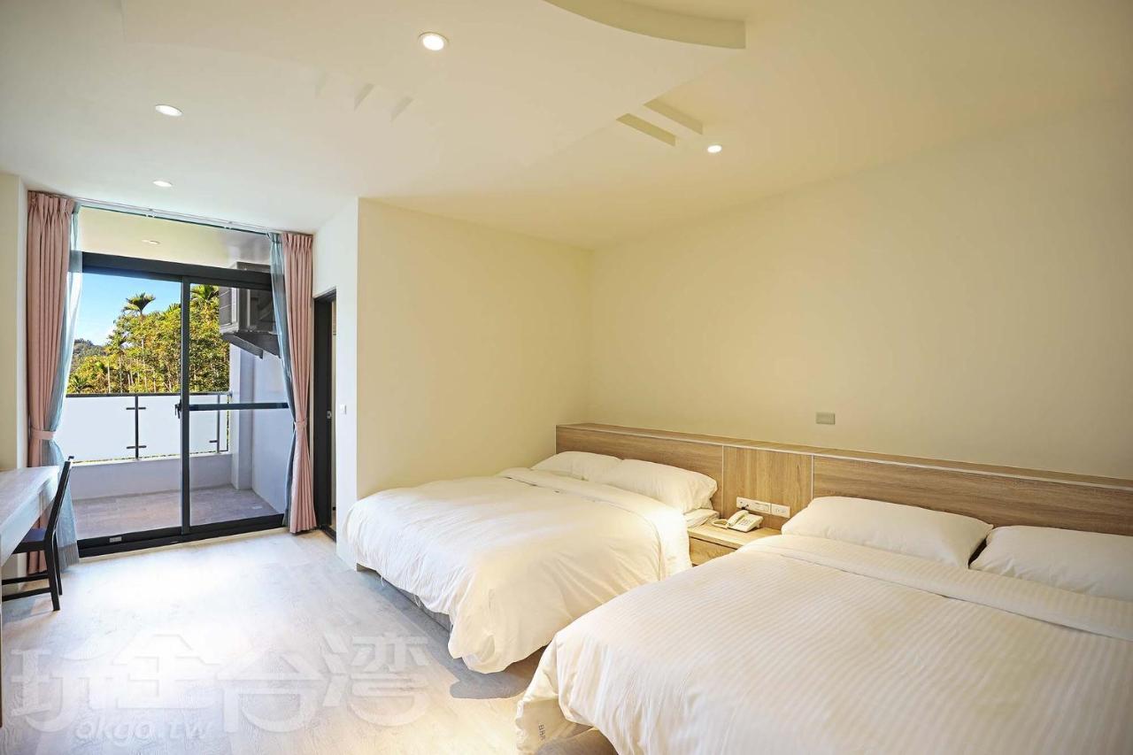 Riyuewan Homestay Yuchi Exterior photo