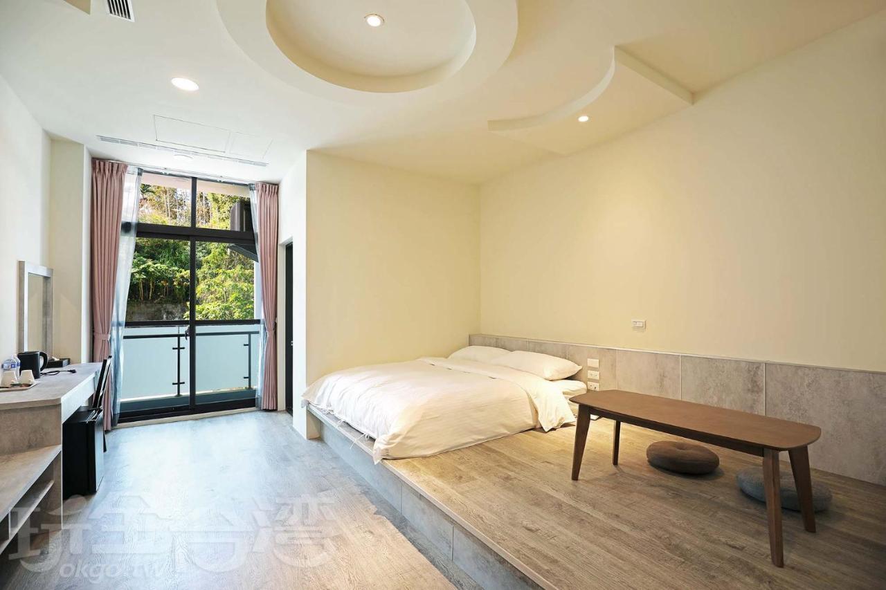 Riyuewan Homestay Yuchi Exterior photo